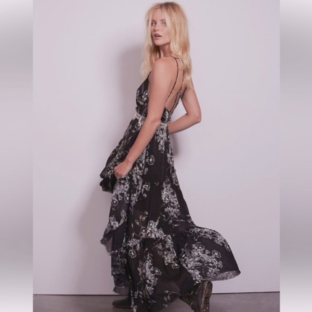 Free People Size Small Black Floral Lined Tired Maxi Dress
